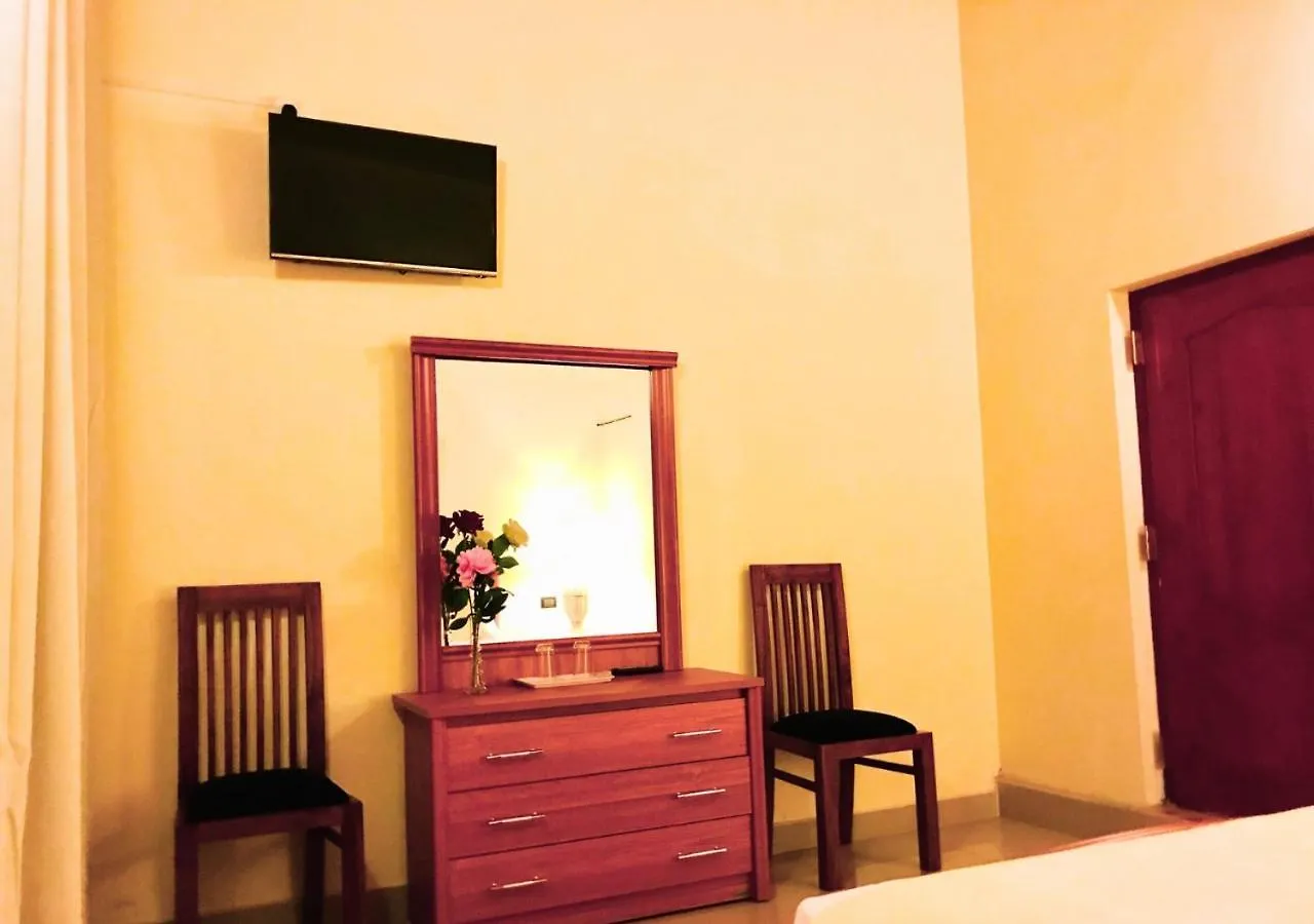 Ama Villa نيجومبو 0*,