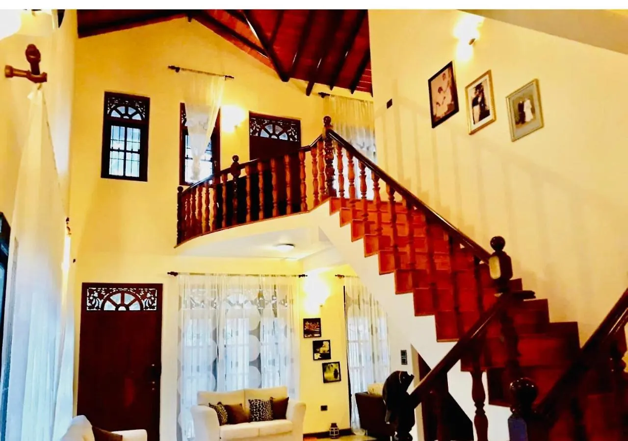 Ama Villa نيجومبو