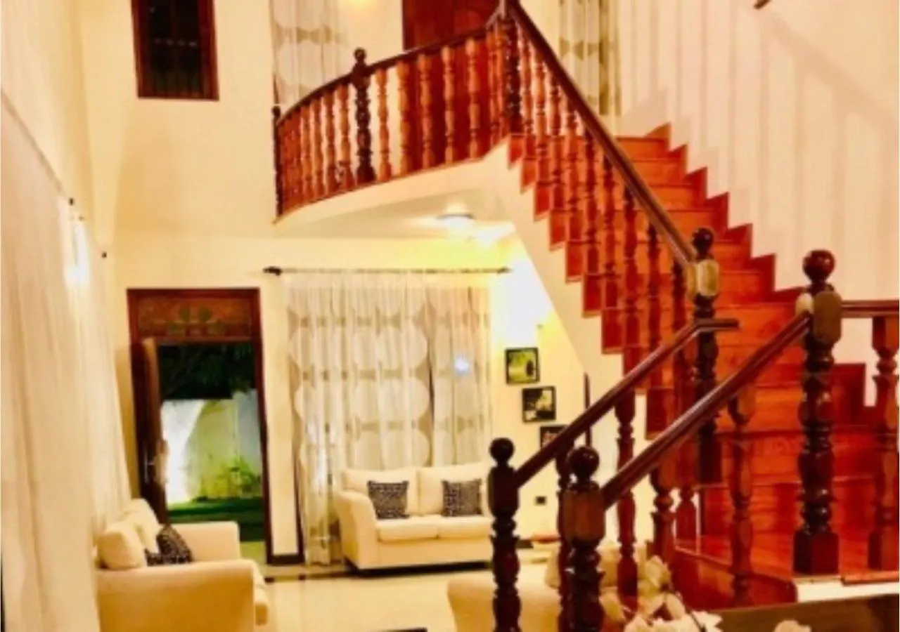 Ama Villa Негомбо